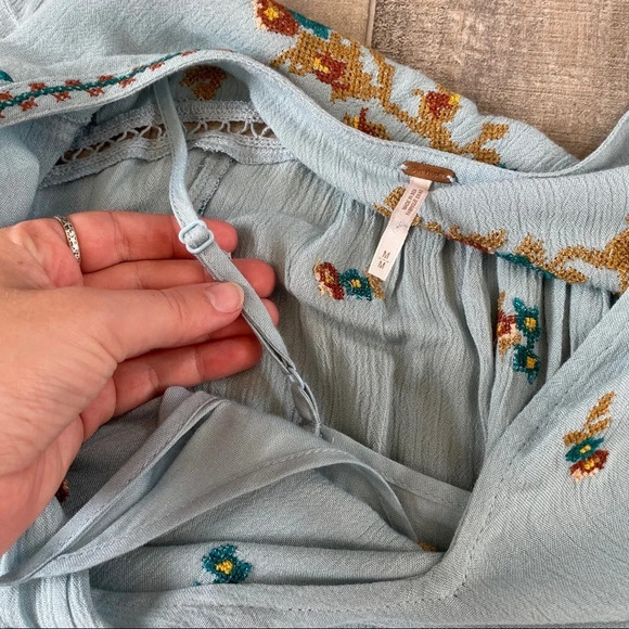 Free People Floral Embroidered oversized Dress - Picture 4 of 7